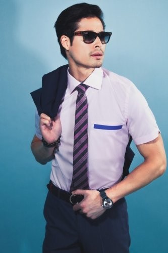 Можно ли носить галстук и рубашку с коротким рукавом?