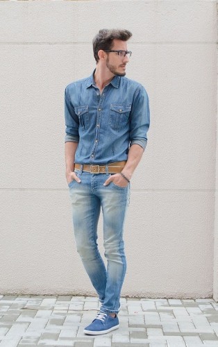 Как носить мужские джинсовые рубашки?
