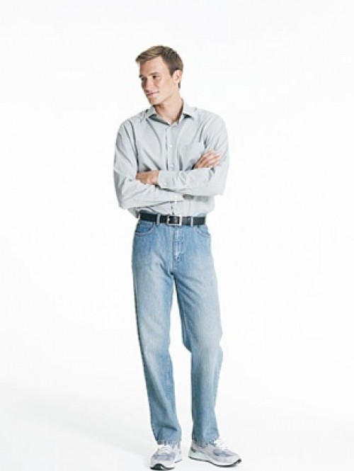 Как мужчине подобрать рубашку к джинсам правильно?