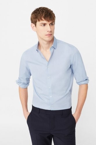 С чем можно сочетать голубую мужскую рубашку?