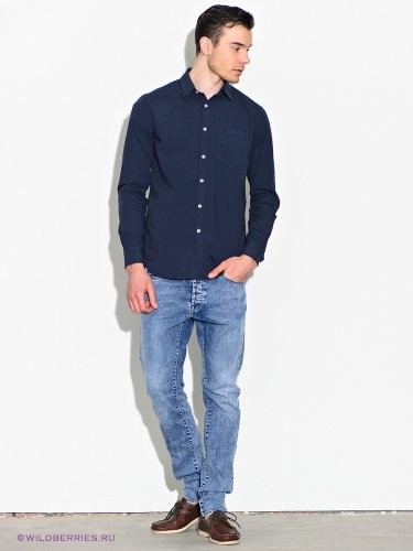 Как мужчине подобрать рубашку к джинсам правильно?