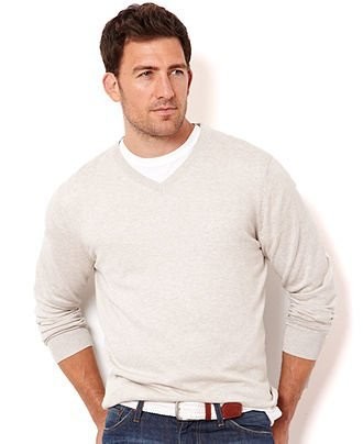 Вопрос — ответ: можно ли носить свитер без рубашки