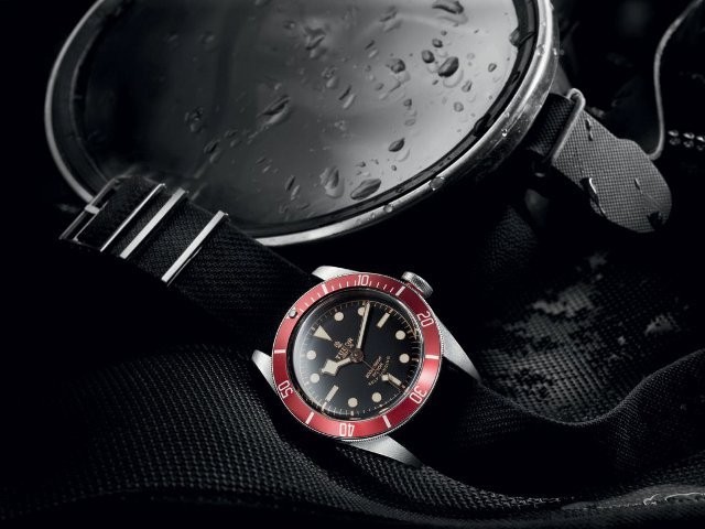 TUDOR Heritage Black Bay: мужские часы с характером (видео от спонсора)