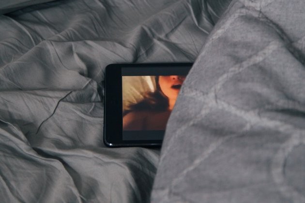 
        
            Кризис порно: как видео заменило нам реальный секс и что с этим делать
        
        
            
                
            
        
    