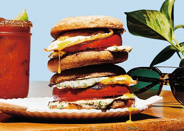 
                        
                            
                                Сэндвич с помидором и яйцом: отличный вариант для твоего завтрака
                            
                        
                        
