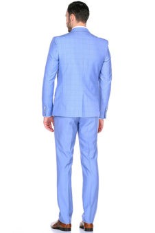 Голубой мужской костюм: изысканные образы для разных поводов