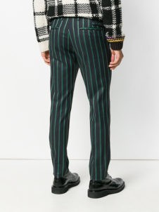 Мужские зеленые брюки: с чем носить