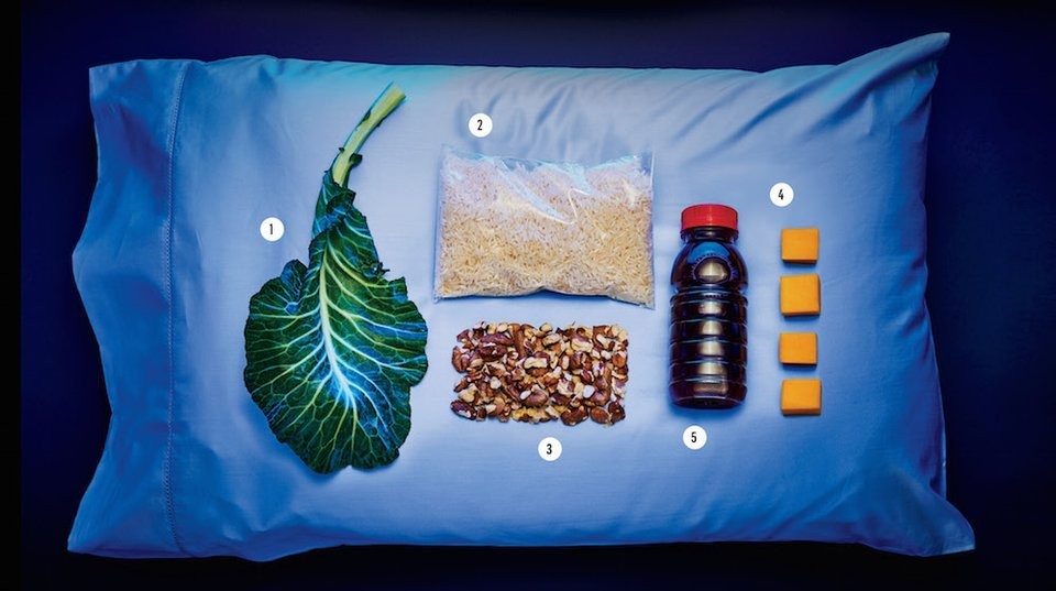
                        
                            
                                Что можно есть на ночь: 5 продуктов, которые помогают хорошо спать
                            
                        
                        