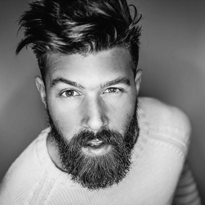 Чеши, стриги и мажь: 6 способов правильно ухаживать за бородой