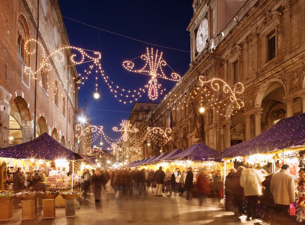
        
            Едем на ярмарку: 5 рождественских базаров Европы, которые стоит увидеть
        
        
            
                
            
        
    