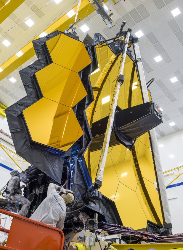 
   			NASA испытало зеркала новейшего телескопа   		