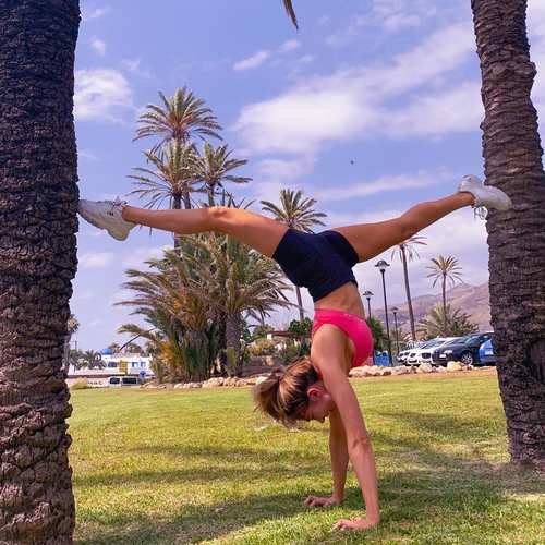 Красотка дня: британская фитнес-модель Вики Хэдли