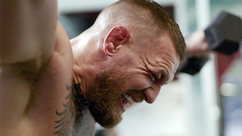 «Он просто танк!» Макгрегор изменился до неузнаваемости после тяжелой травмы. Как звезда UFC готовится к возвращению?
