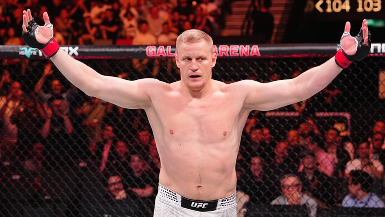 Сергей Павлович и Алекс Перейра проведут бой на UFC 335